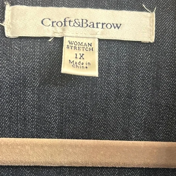 Croft & Barrow Button Down Front Jean Jacket - Picture 4 of 9